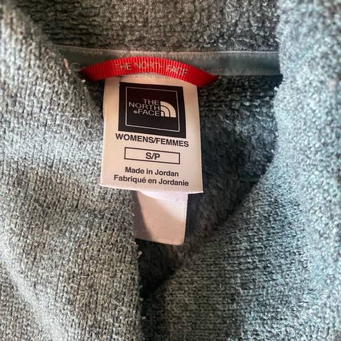 The North Face  small Women’s 3/4 pullover Sweater w/toggle buttons