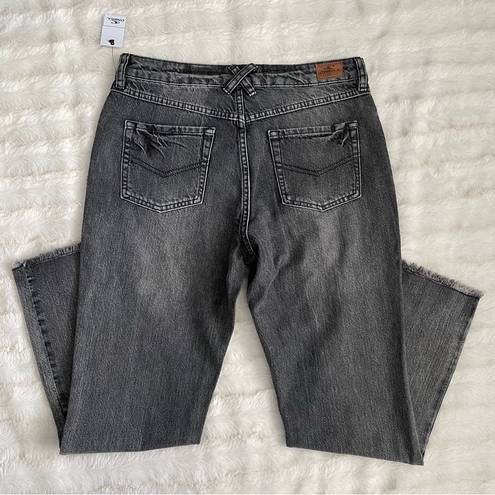 O'Neill NWT O’Neill Gray Raw Hem Mini-Boot Jeans Size 26