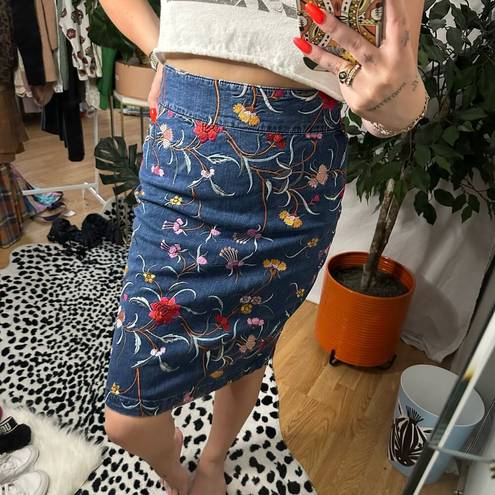 Anthropologie  Maeve Embroidered Floral Denim Pencil Skirt Blue Size 6