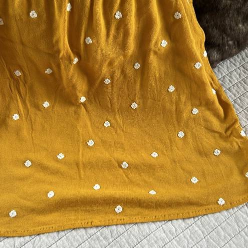 Universal Threads Universal thread mustered yellow embroidered cottage ruffle tank top med