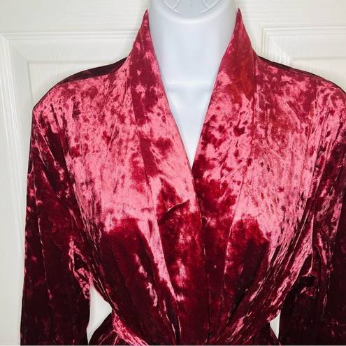 Modcloth  Smoldering Smoking Jacket Crushed Velvet Tie Red Velvet Pink M