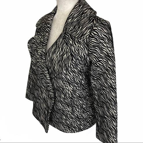 Tracy Reese  animal print coat short button up black white zebra oversized collar