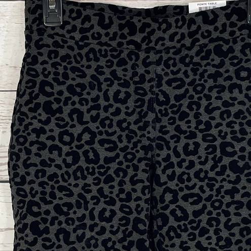 Style & Co  Small Ponte Legging Pants Animal Print Mid-Rise Stretch Rear Pockets