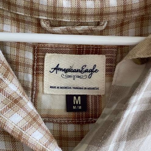 American Eagle Tan Relaxed Button-up Plaid Flannel Shirt - Women’s Size Medium