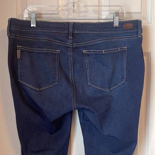 Paige  Maternity Manhattan bootcut ankle jeans EUC!!!