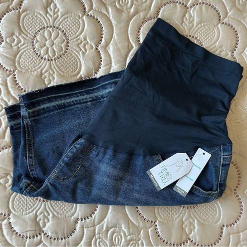 Bermuda Maternity  Medium Wash Jean Shorts