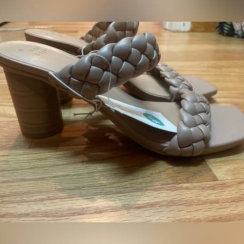 A New Day NWT  Basil Heels, Woven Braided Slip On Sandals, Mules, Womens Size 9.5