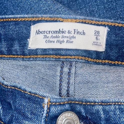 Abercrombie & Fitch  Women’s The Ankle Straight Ultra High Rise Jeans Size 28 / 6