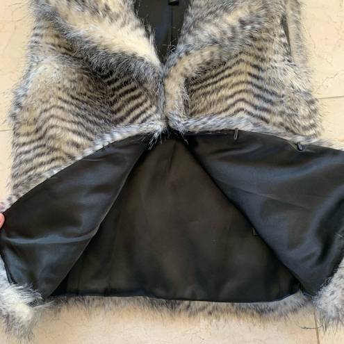 Jack by BB Dakota Jack Black/White Zebra Like Fur Vest Sz Small