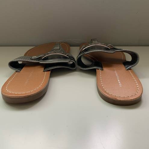 Tommy Hilfiger *NWT*  women’s 9 flat thong sandals