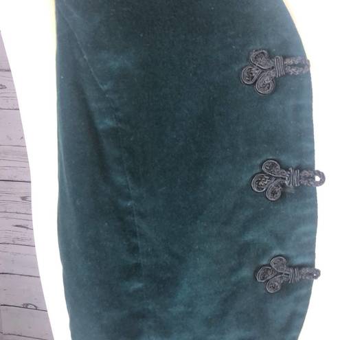 Karen Scott Vintage  green velvet vest with frog closure