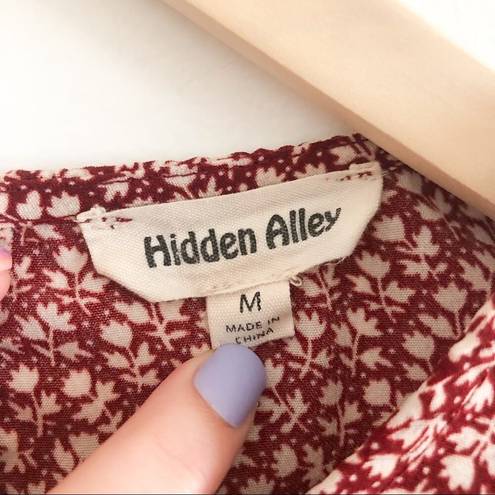 Hidden Alley  Floral Long Sleeve Blouse Medium