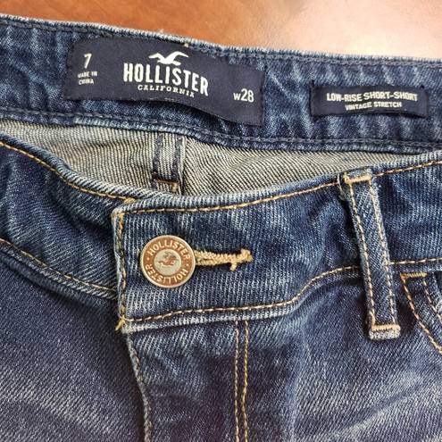 Hollister  Low-Rise Distressed Short-Shorts