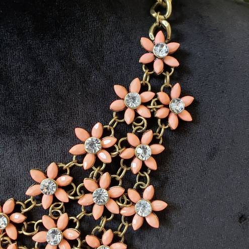 Daisy Womens Pink Rhinestone Statement Flower  Bib Necklace with Lobster Clasp