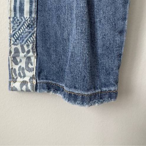 Pilcro  Anthropologie Slim Boyfriend Crop Jeans Patchwork Side Leg Distressed Zip