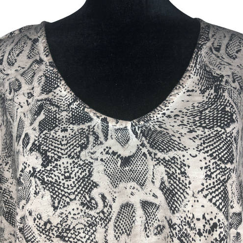 Dantelle Moon Snake V-Neck Twist Front Top - Size Small