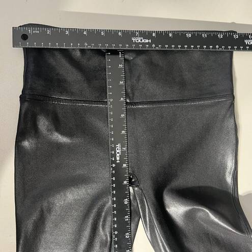 Spanx  Faux Leather Leggings Medium Black Cropped Capri Pull On Skinny Wide Waist