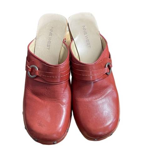 Nine West  Spunkr Rust Colored Leather Clogs Size 7.5 fits 8 to 8.5