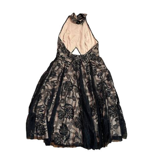 Alexis NEW  Georgie Lace Dress Black