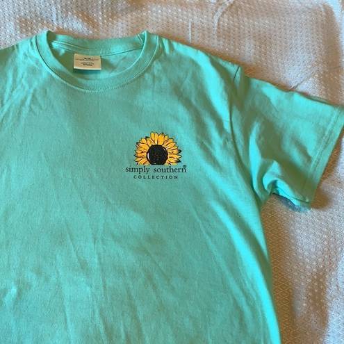 Simply Southern  sunflower 🌻 T-shirt size S