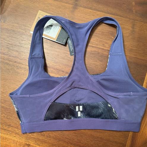 The North Face NWT  Movemynt Bra in Cave Blue