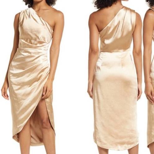 Elliatt NWT  Cassini One Shoulder Satin Dress in Light Gold or Cream Size Medium