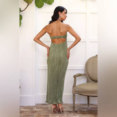 Hello Molly NEW  WEARING THIS TONIGHT PLISSE
STRAPLESS MAXI DRESS in SAGE