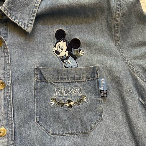 Disney Vintage XL embroidered Mickey jean button shirt sleeve shirt