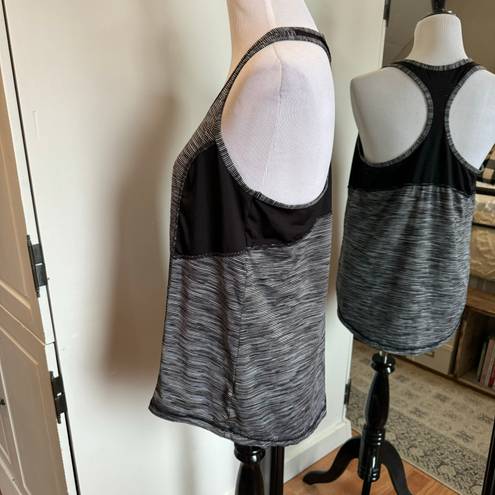 Xersion Medium Black & Gray Tank Top