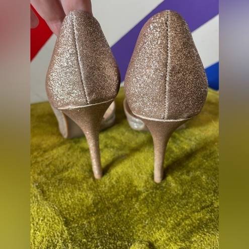 Juicy Couture  Gold Glitter Heels Size 7.5 EUC!