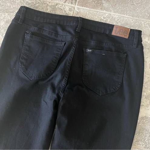 Lee  Reg Fit Bootcut Mid-Rise Jeans in Black, Size 18M