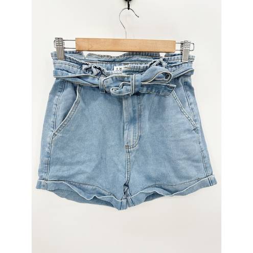 Krass&co Denim  Light Wash Blue Denim Paperbag High-Rise Shorts Women's Size 4