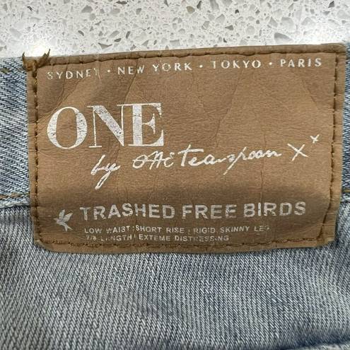 One Teaspoon  Trashed Free Birds Destroyed Baggy Jeans Distressed  Womens Size 24