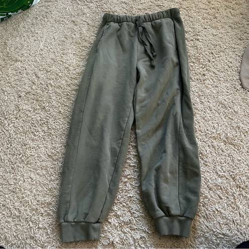 Aerie  army green sweatpants size medium