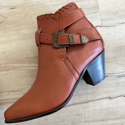 Dingo  brown leather western heeled boots