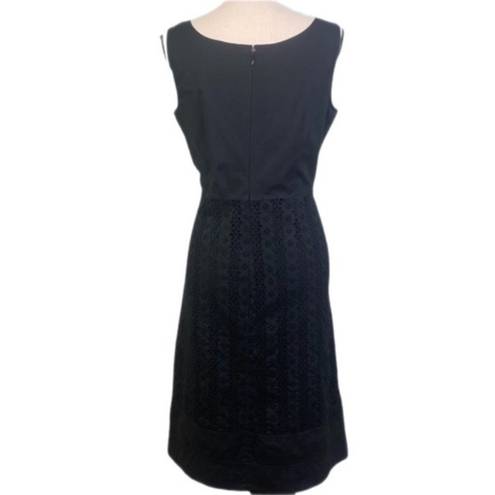 Oscar de la Renta OSCAR,  black cotton smooth and eyelet dress in size 12. EUC