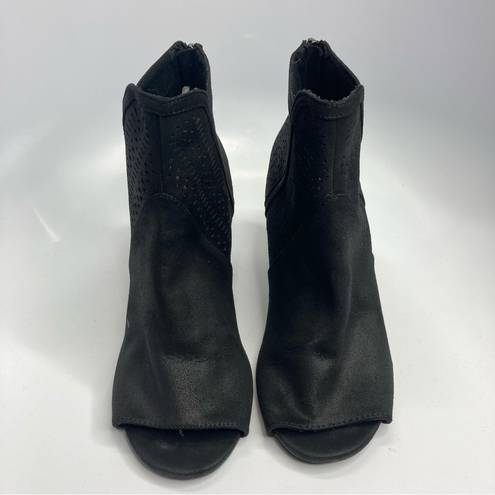 American Eagle  Outfitters peep toe heels black laser cut faux leather size 9.5