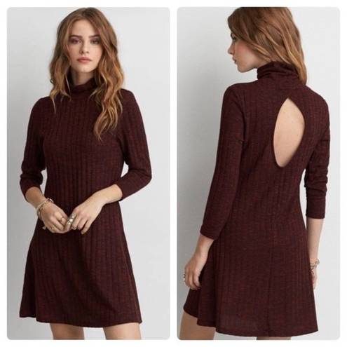 American Eagle  wine long sleeve keyhole back ribbed sweater dress size medium