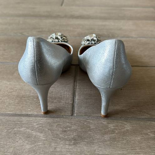 Badgley Mischka  Silver Metallic Leather Crystal Embellished Heels Size: 8