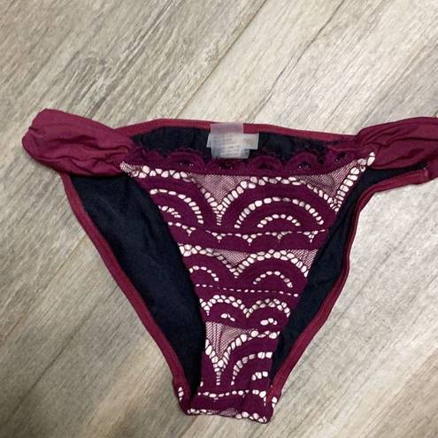 PilyQ New.  Vino lace fanned bikini Bottom.  Small. Retails $89