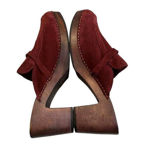 American Eagle  Vintage 90’s/Y2K Suede Wood Platform Mules Clogs Maroon