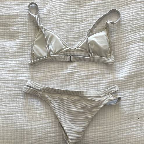 Billabong Bikini Set