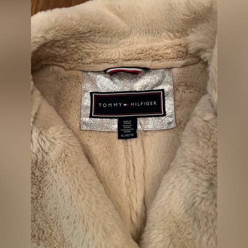 Tommy Hilfiger  jacket with crushed silver fabric and faux fur inside