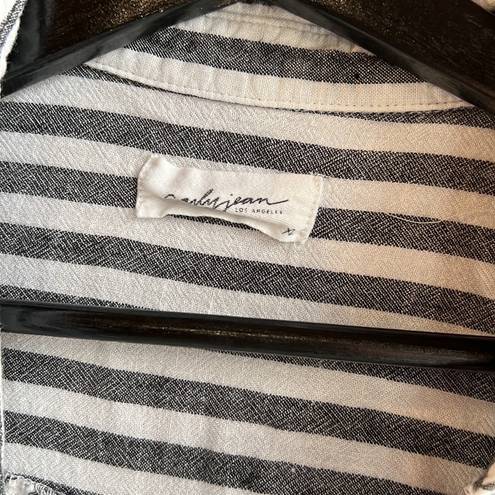 Carly Jean Los Angeles Carly Jean LA Grey & White Striped Button Down Size XL