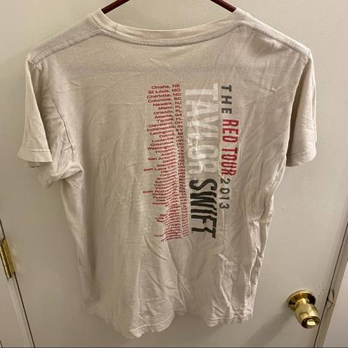 Tultex 2013 Taylor Swift Red Tour t-shirt size small