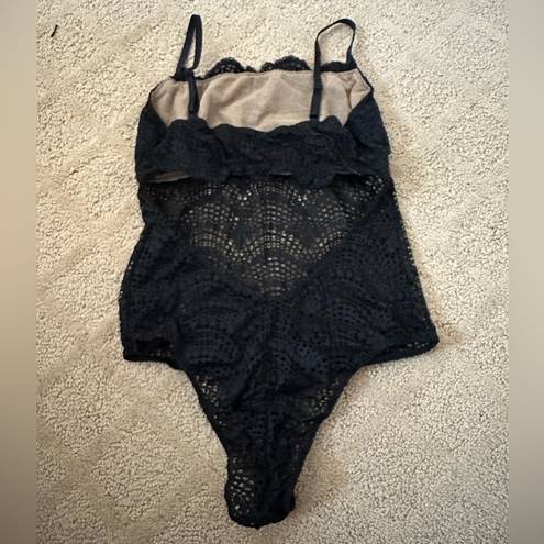 One Piece Laced black 