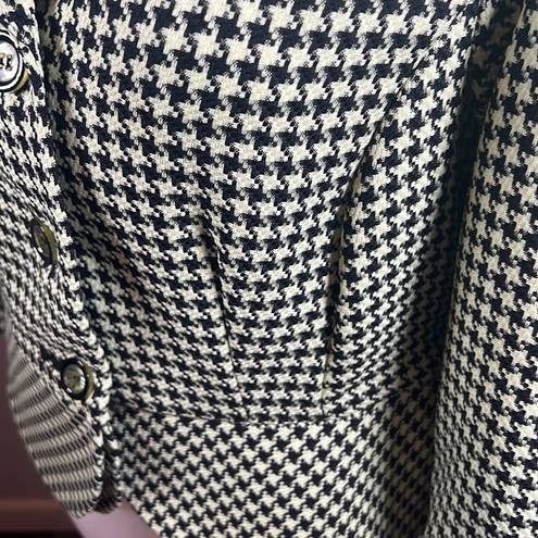 Houndstooth  blazer with neon yellow