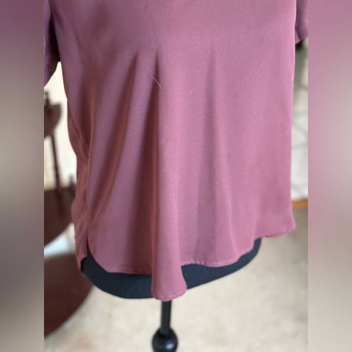 Lily White Jersey V-Neck Short Sleeve Top