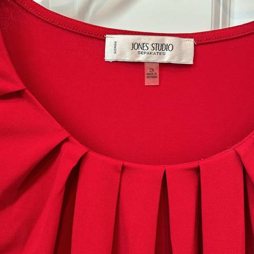 Jones Studio  Woman’s 2X red sleeveless blouse