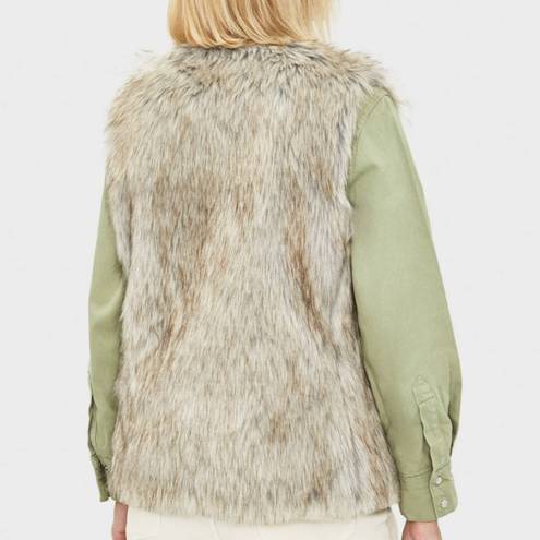 Bershka faux fur vest size M , new with tag